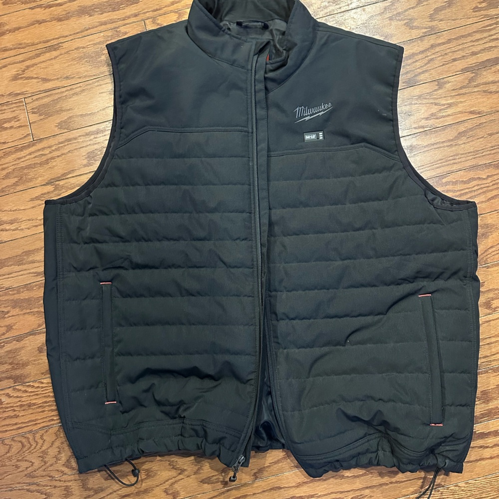 Black Heated Quilted Men's Vest Milwaukee